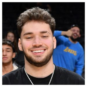 MixCollage-06-Nov-2024-03-45-PM-5230-1024x1024