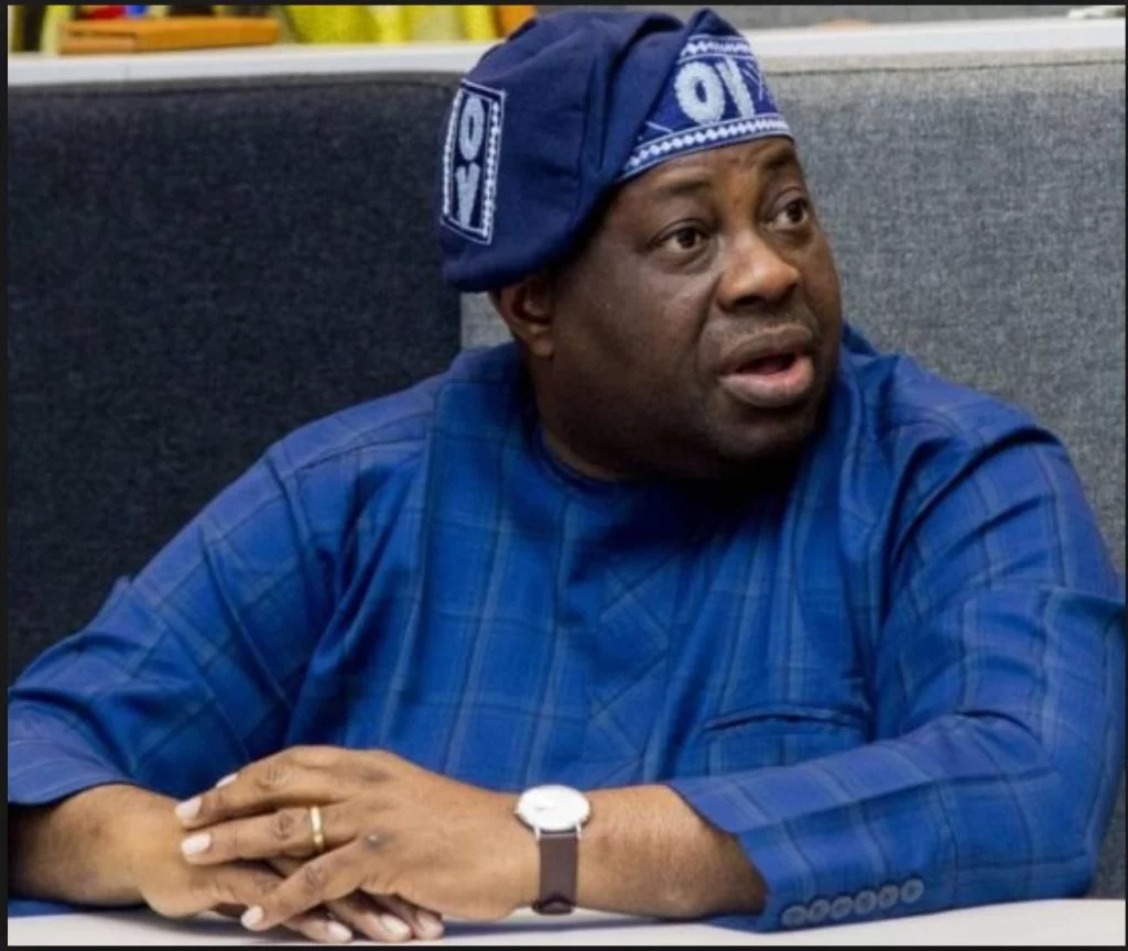 dele-momodu-3-1024x864