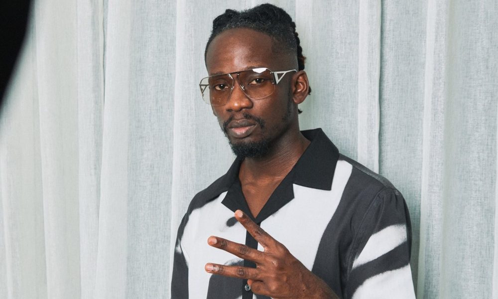 Mr-Eazi-2-e1637248848287-1000x600